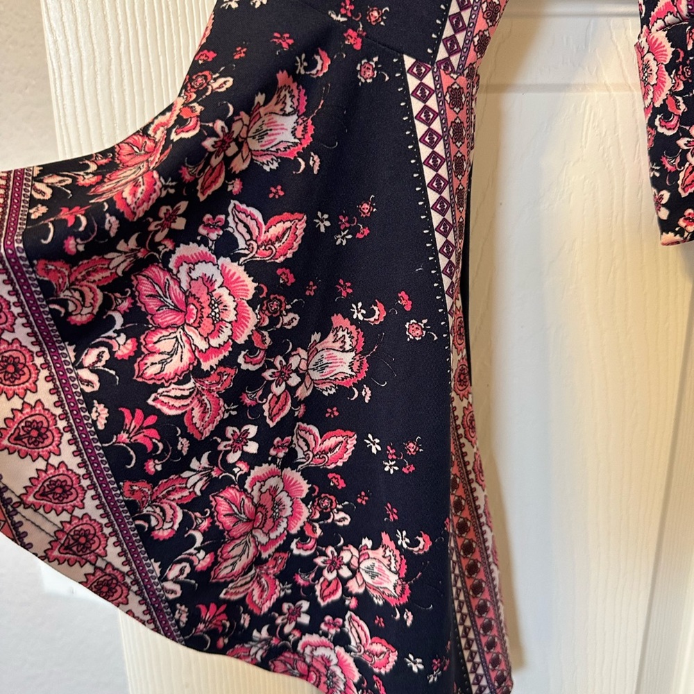 Polly & Esther Navy and Pink Floral Bell Sleeve Blouse - Picture 4 of 15